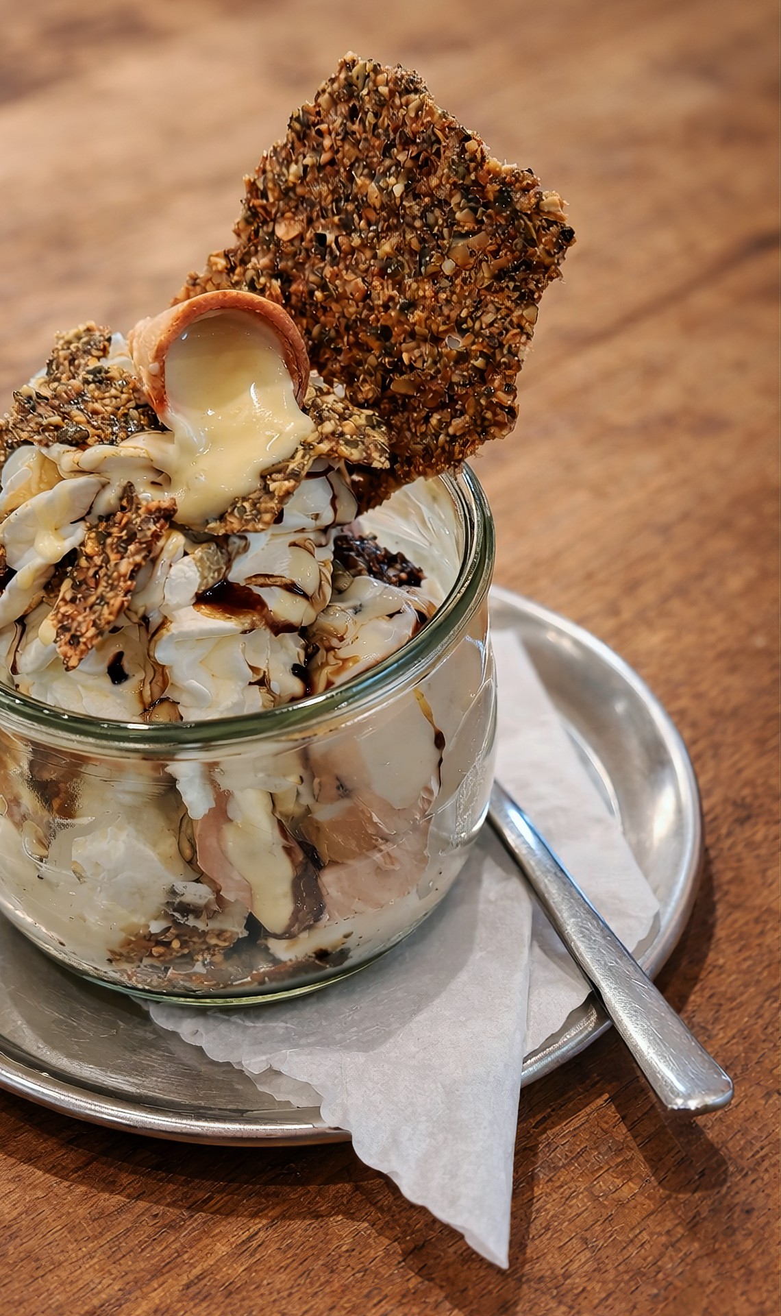 Ein Glas Glück - Eisgenuss im Schlossblick